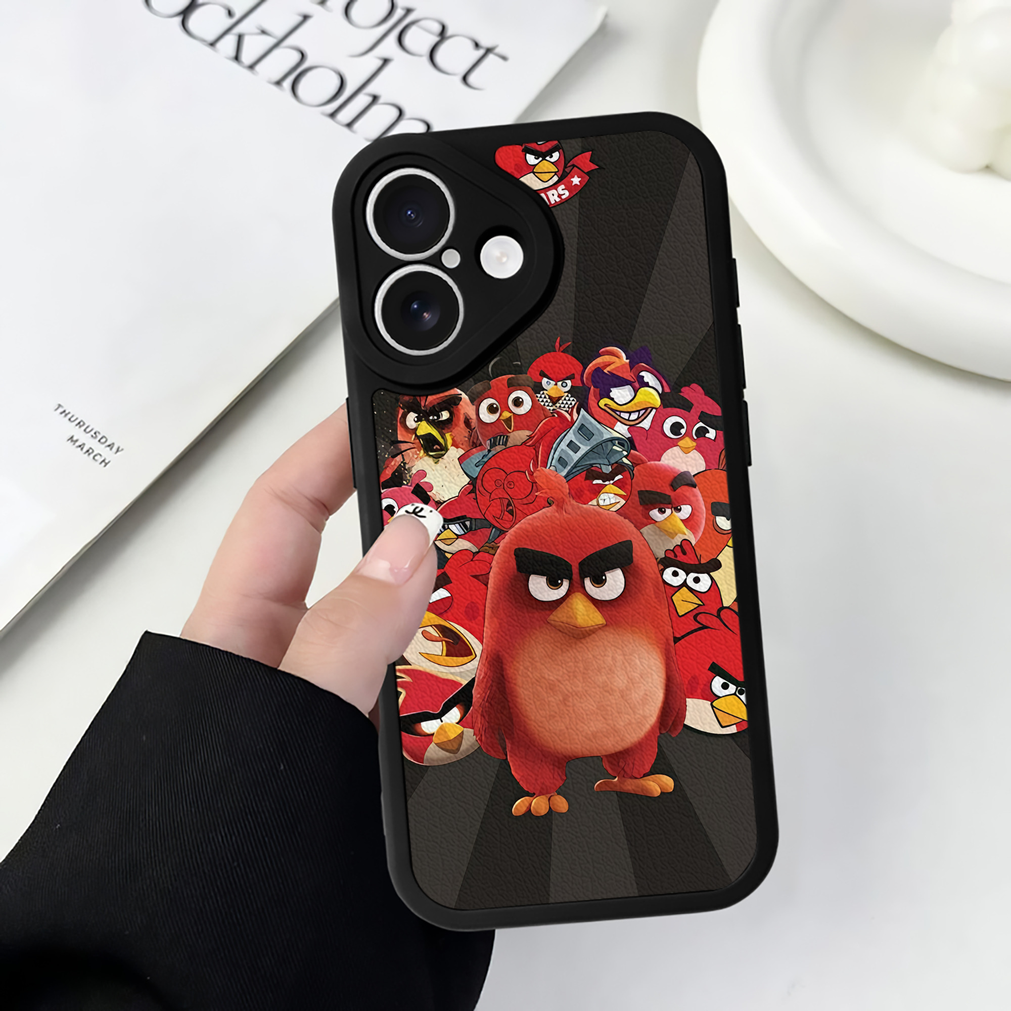 （画像用） Angry Birds アングリーバード 【iPhone 16シリーズ対応】シリコンスマホケース（レザー調） 材質：シリコン